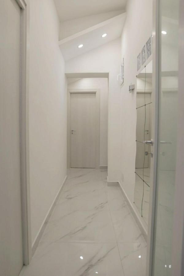 La Dukesca Chic Apartment Napoli Ngoại thất bức ảnh